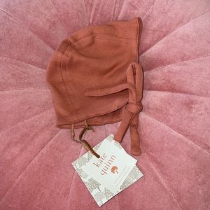 Kate Quinn organic cotton bonnet, new with tags
